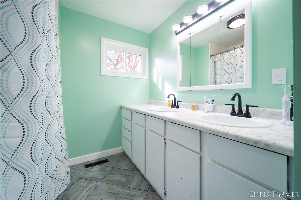 122 Mitchell Street, Otsego, MI, 49078-1122