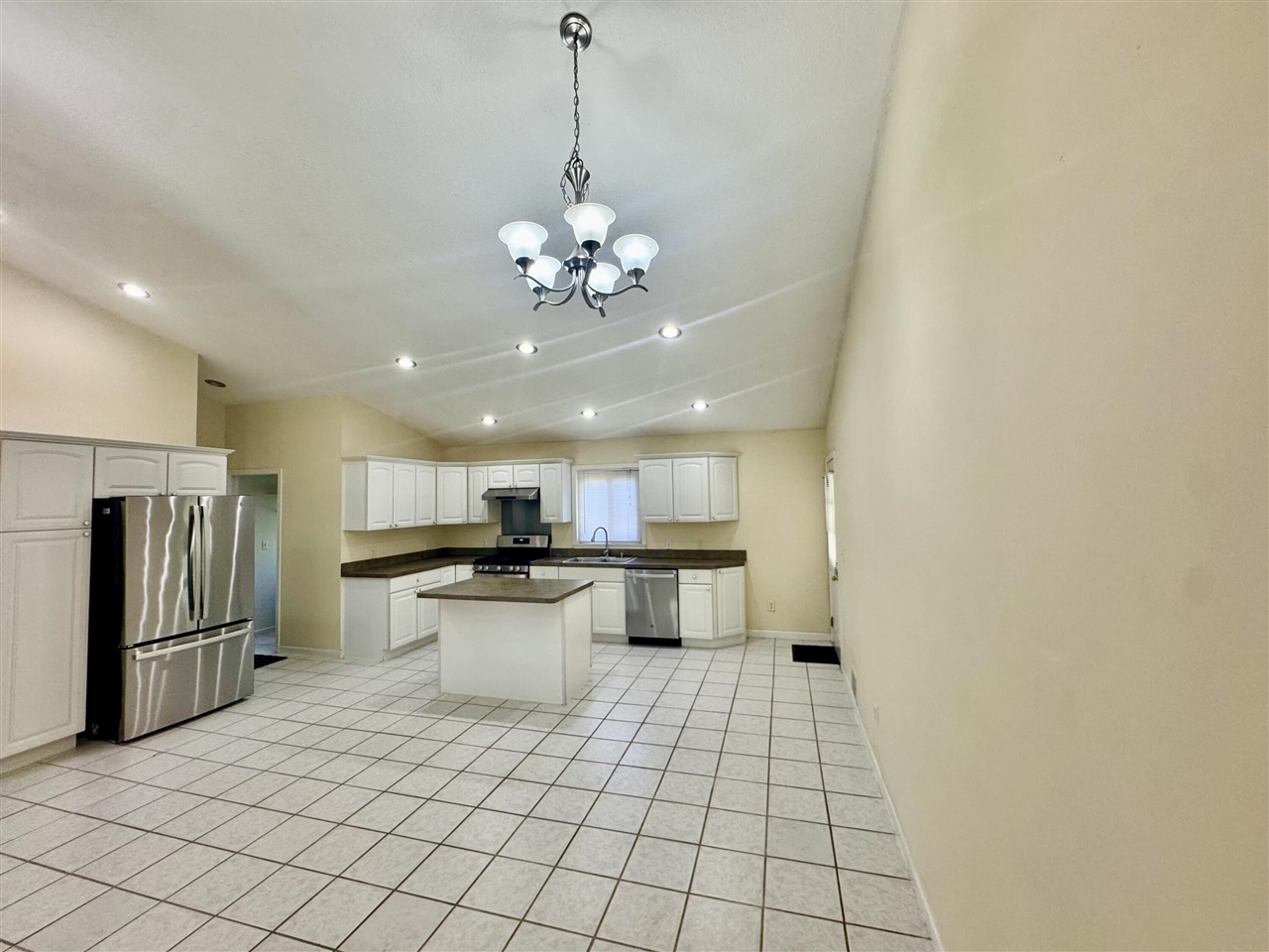 15338 Flanders Street, Southgate, MI, 48195-2974