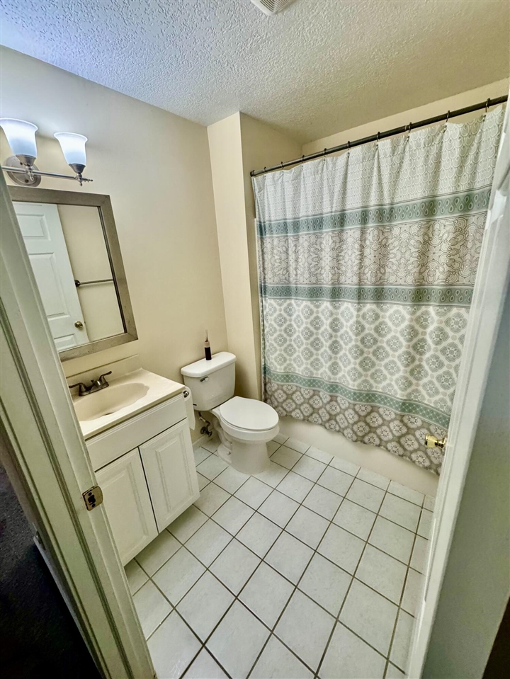 15338 Flanders Street, Southgate, MI, 48195-2974