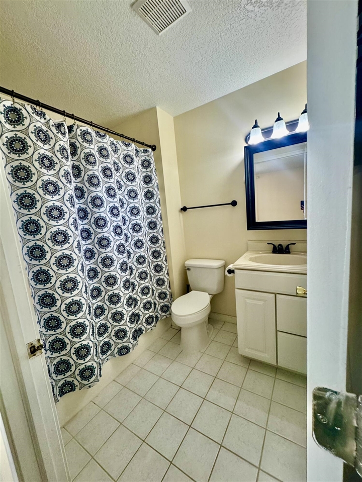 15338 Flanders Street, Southgate, MI, 48195-2974