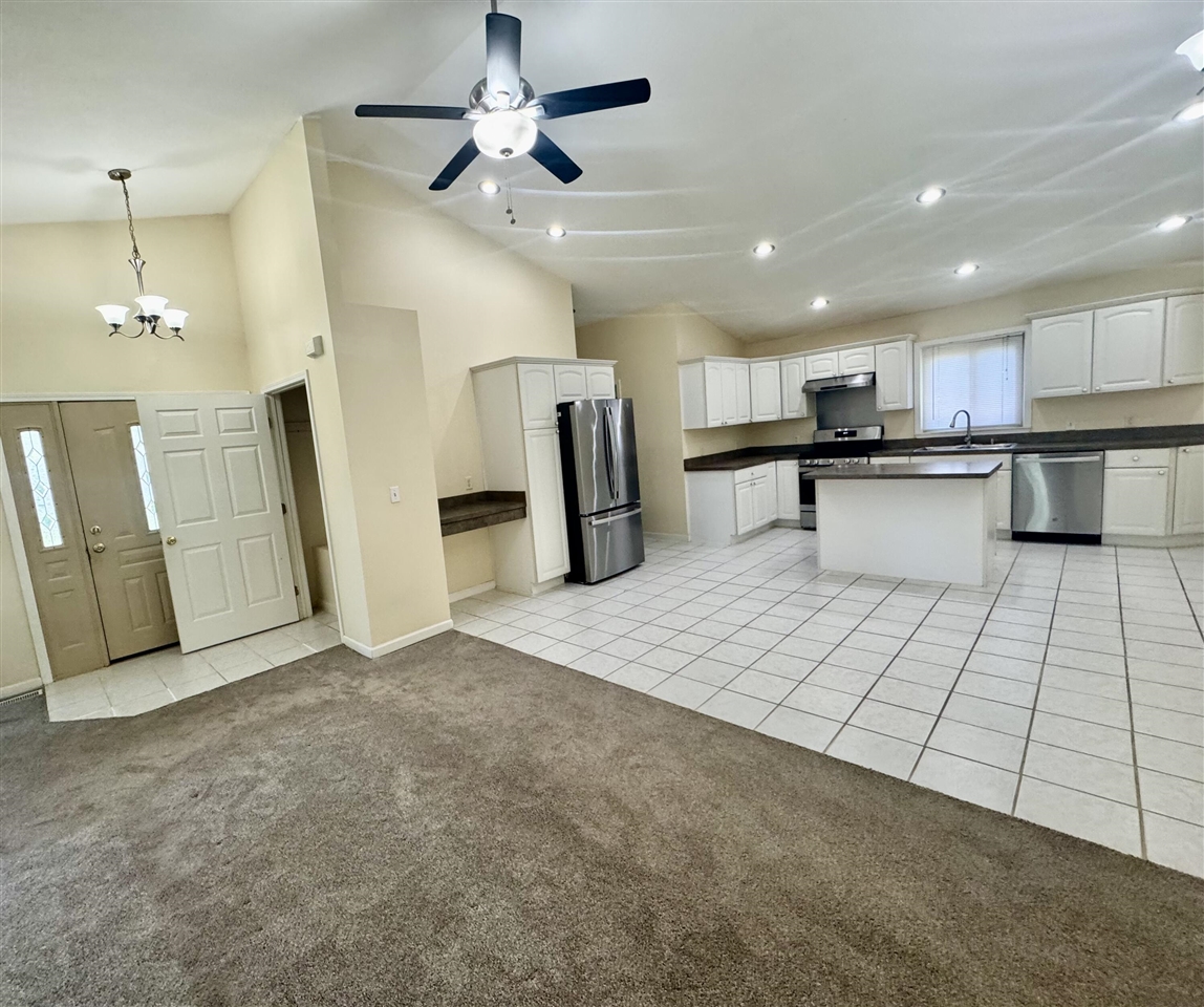 15338 Flanders Street, Southgate, MI, 48195-2974