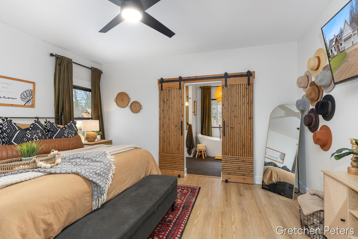 7540 Thornapple Dales Drive, Alto, MI, 49302-9788