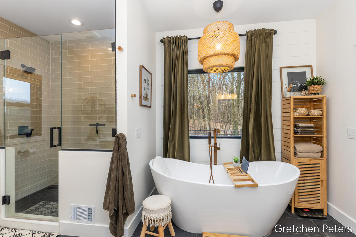 7540 Thornapple Dales Drive, Alto, MI, 49302-9788