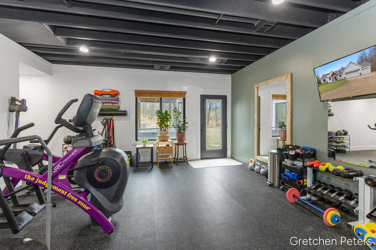 7540 Thornapple Dales Drive, Alto, MI, 49302-9788