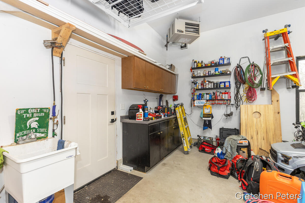 7540 Thornapple Dales Drive, Alto, MI, 49302-9788