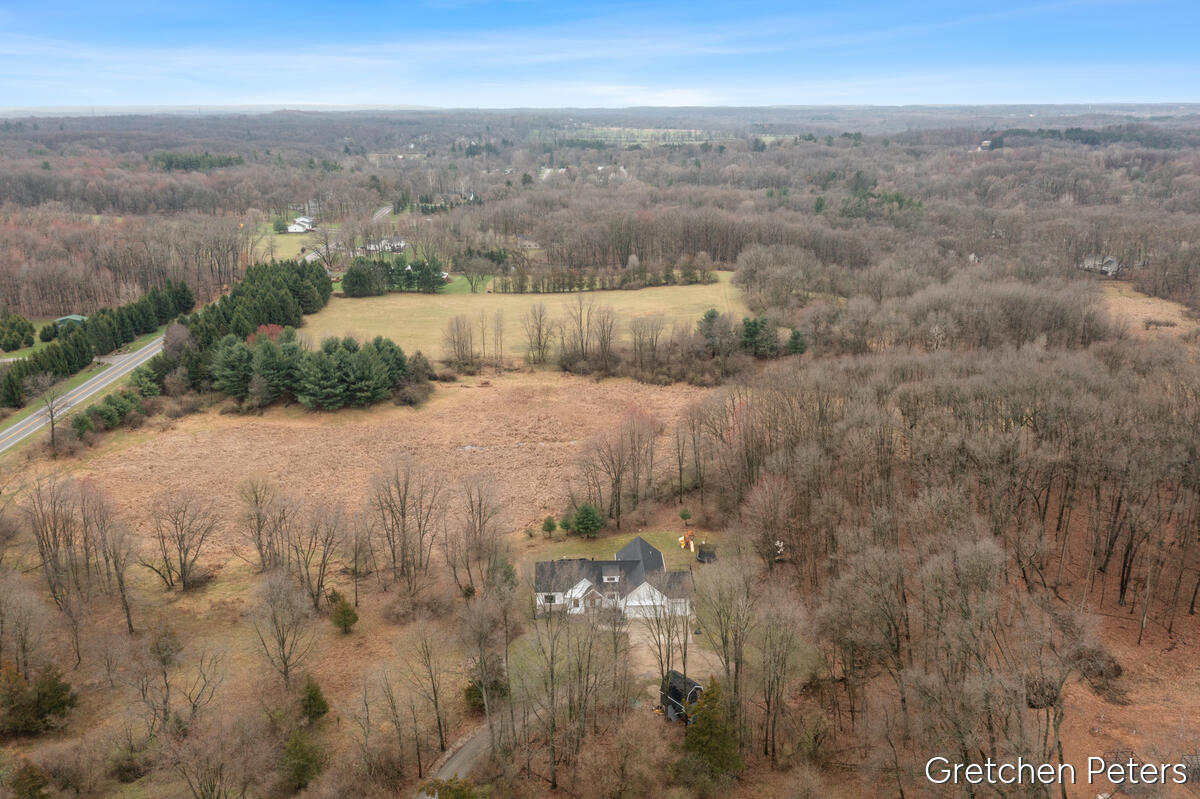 7540 Thornapple Dales Drive, Alto, MI, 49302-9788