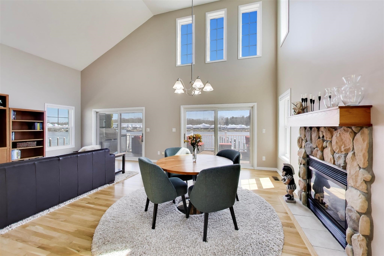 425 Island Pointe Drive, Saint Joseph, MI, 49085