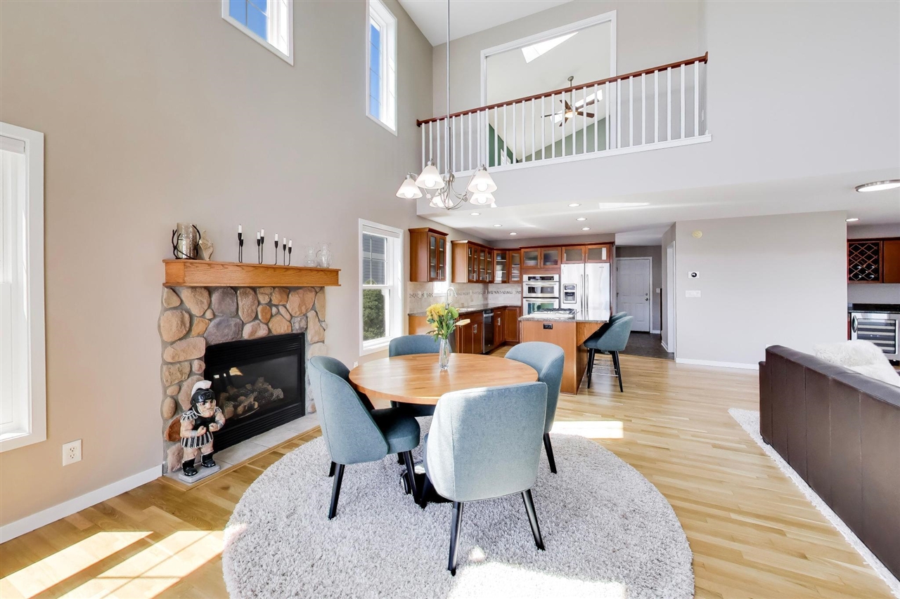 425 Island Pointe Drive, Saint Joseph, MI, 49085