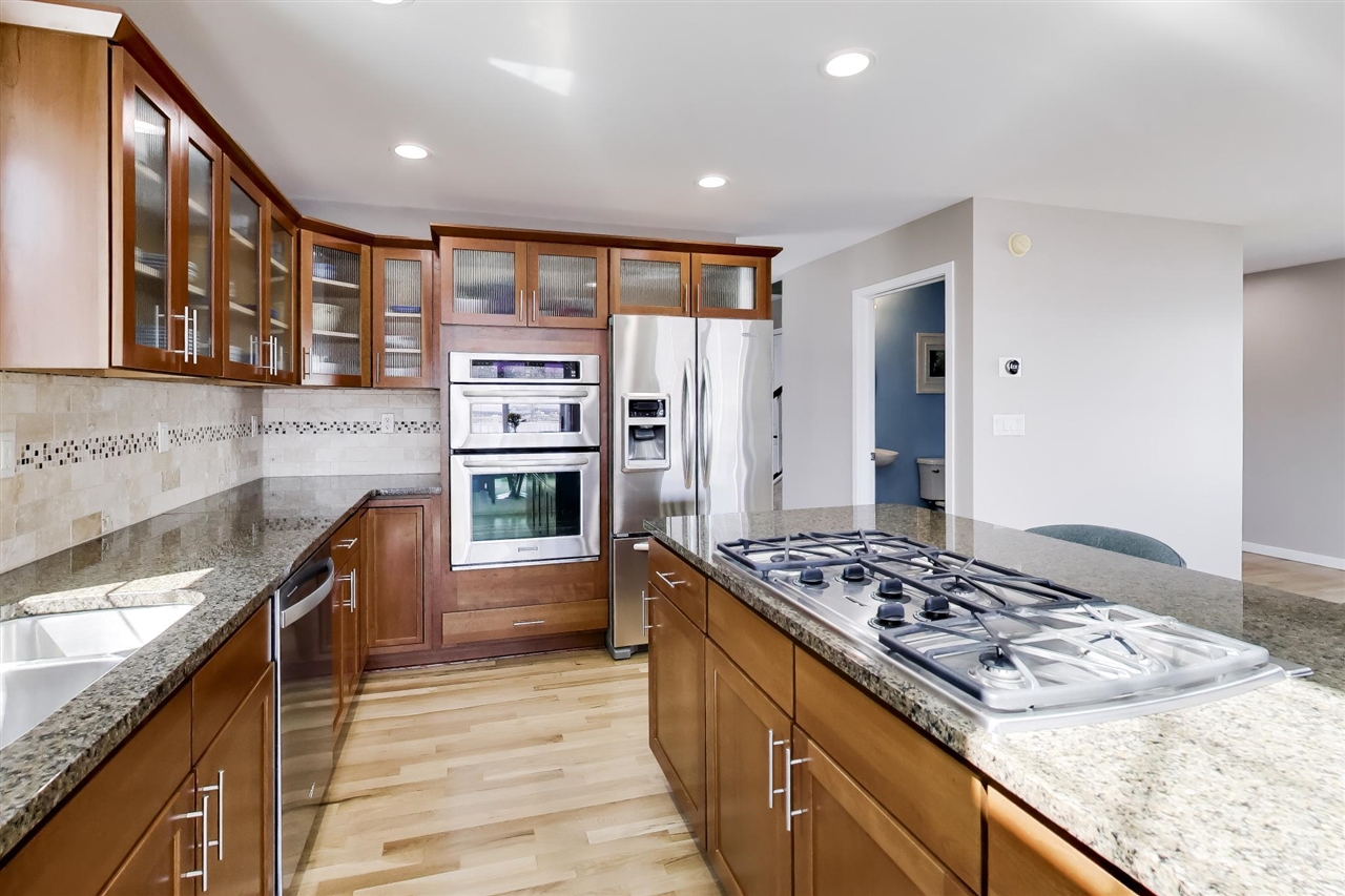 425 Island Pointe Drive, Saint Joseph, MI, 49085