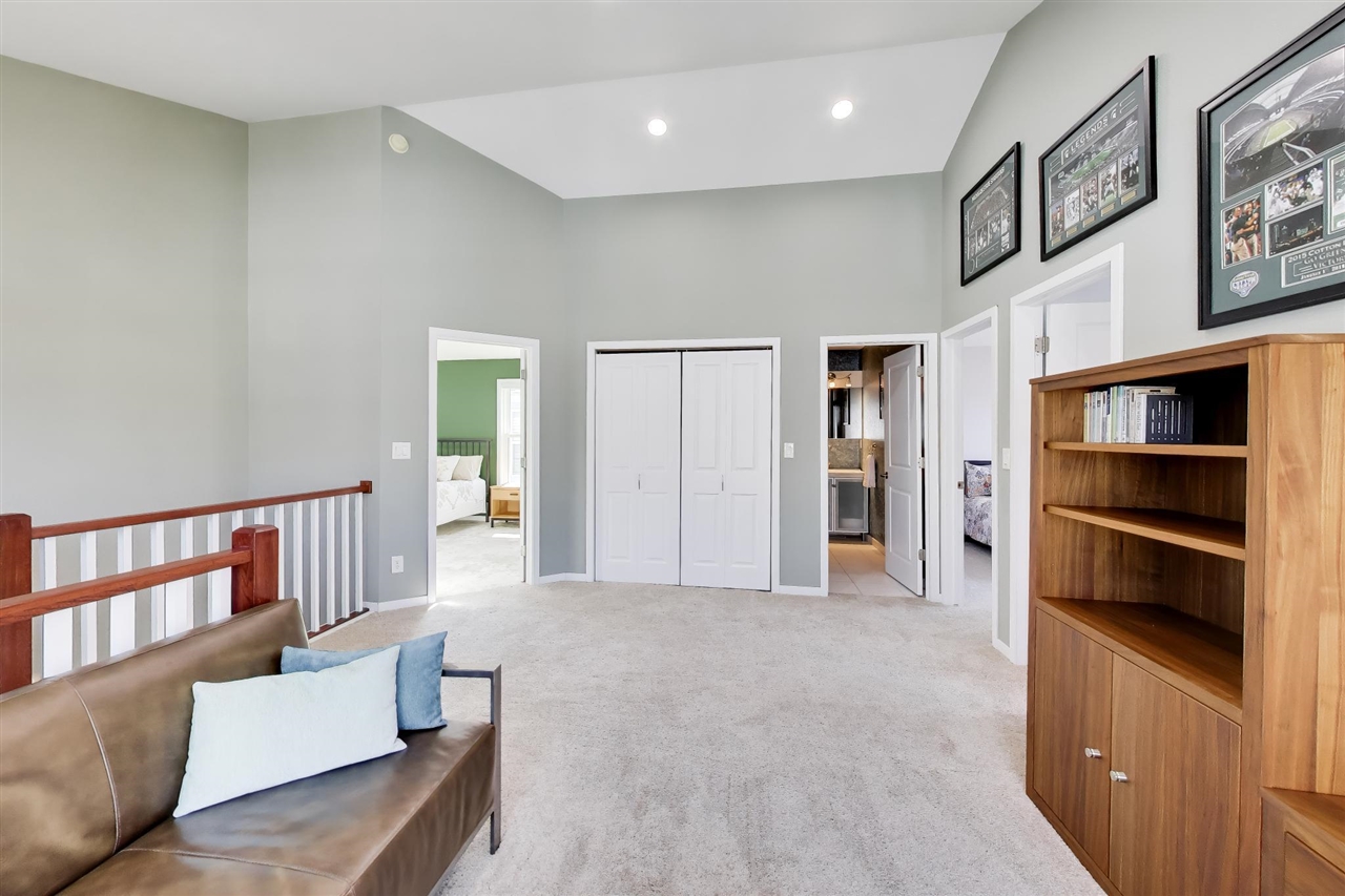 425 Island Pointe Drive, Saint Joseph, MI, 49085