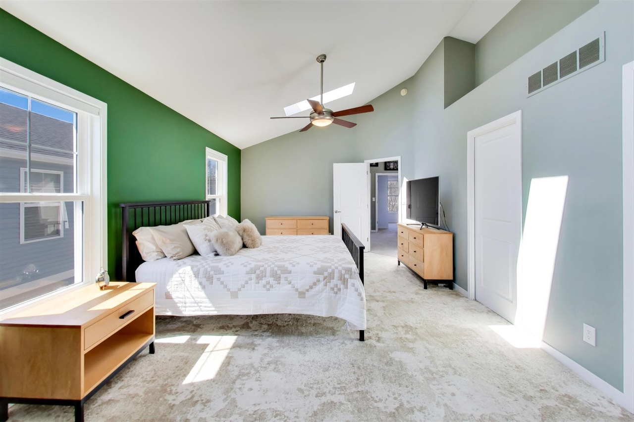 425 Island Pointe Drive, Saint Joseph, MI, 49085