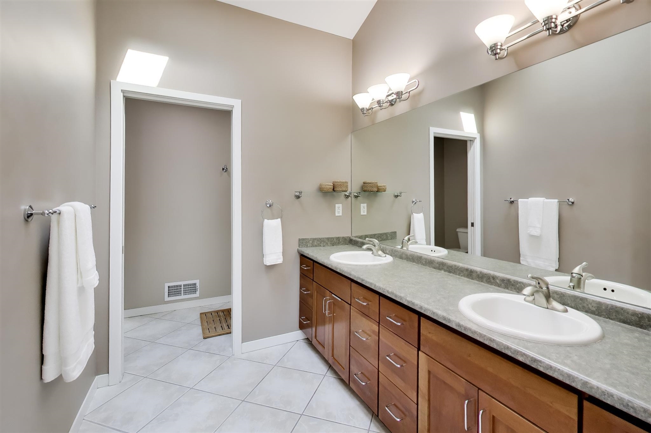 425 Island Pointe Drive, Saint Joseph, MI, 49085