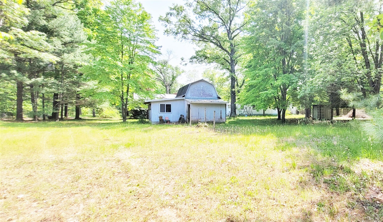 5350 E Crystal Lake Road, Holton, MI, 49425-8563