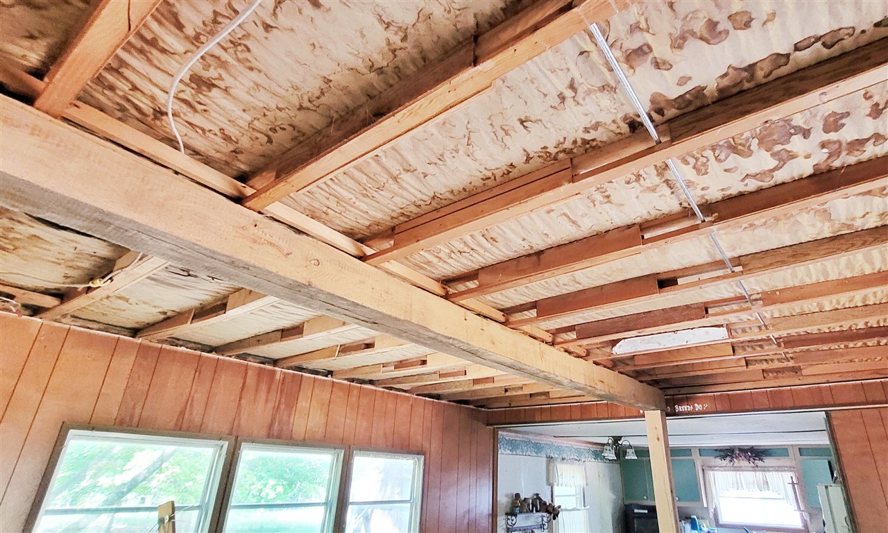 5350 E Crystal Lake Road, Holton, MI, 49425-8563