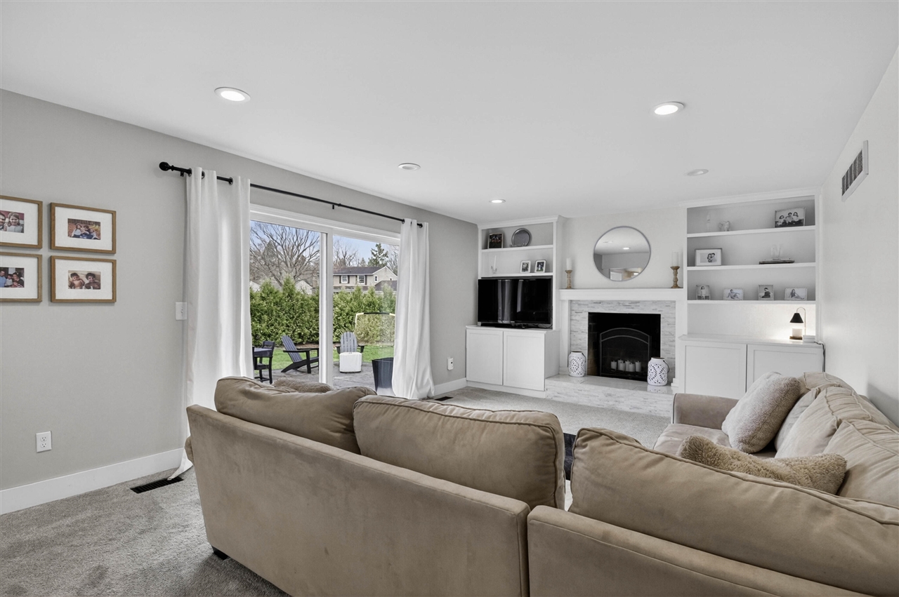 15895 Hickory Ridge Drive, Northville, MI, 48168