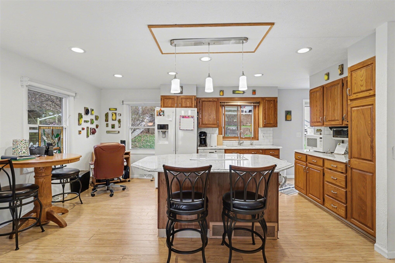 12294 N Sherman Lake Drive, Augusta, MI, 49012-9280