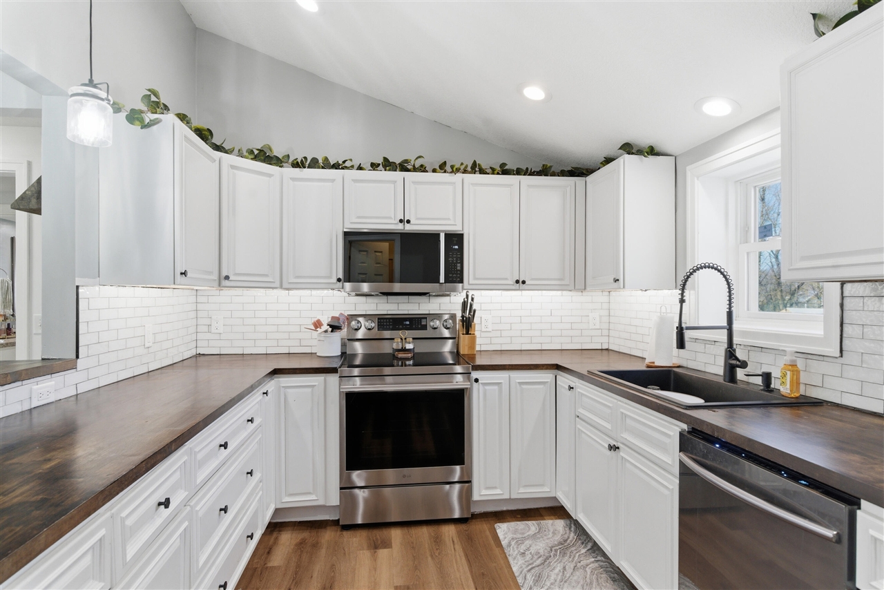 24340 Front Street, Mattawan, MI, 49071-9501