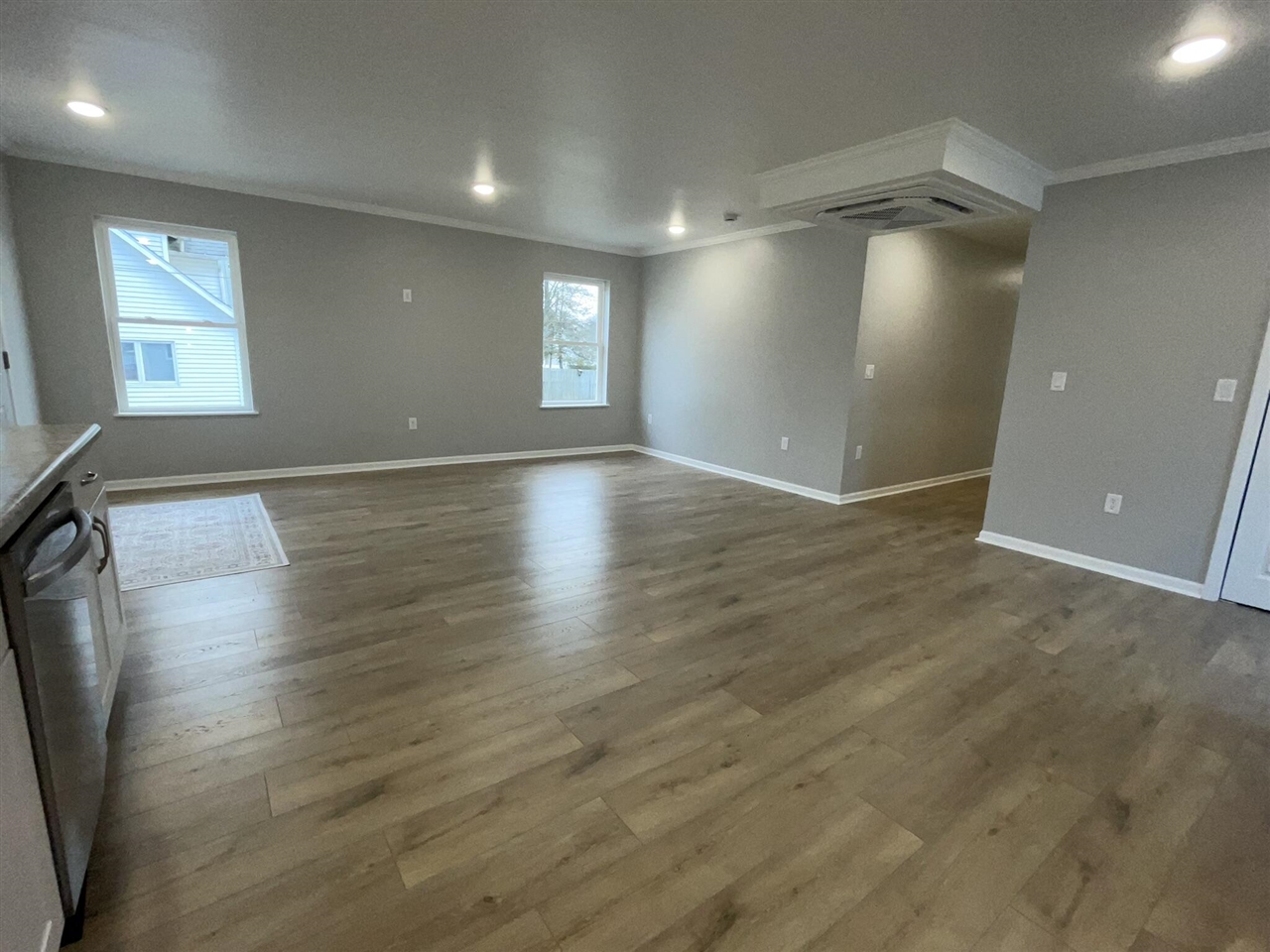 913 Pine Avenue, Alma, MI, 48801-1234