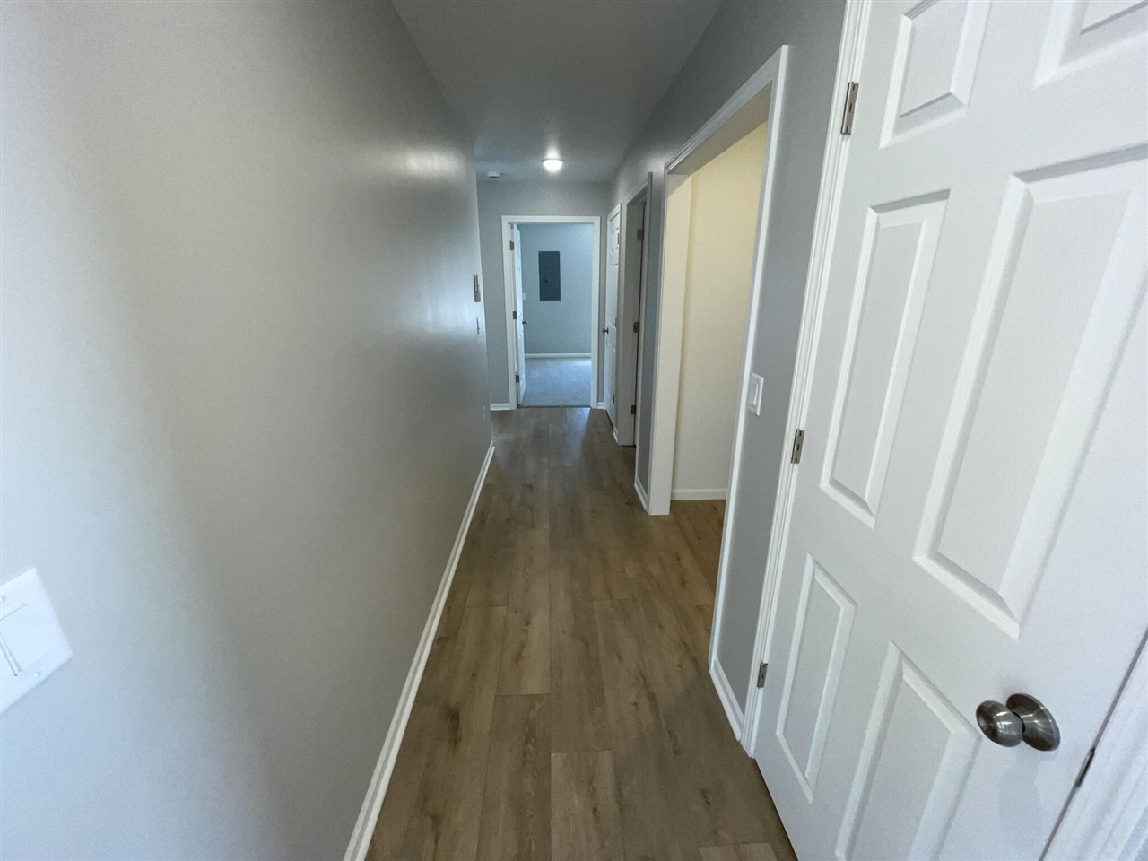 913 Pine Avenue, Alma, MI, 48801-1234