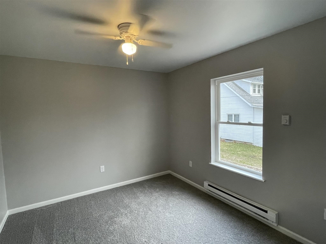 913 Pine Avenue, Alma, MI, 48801-1234