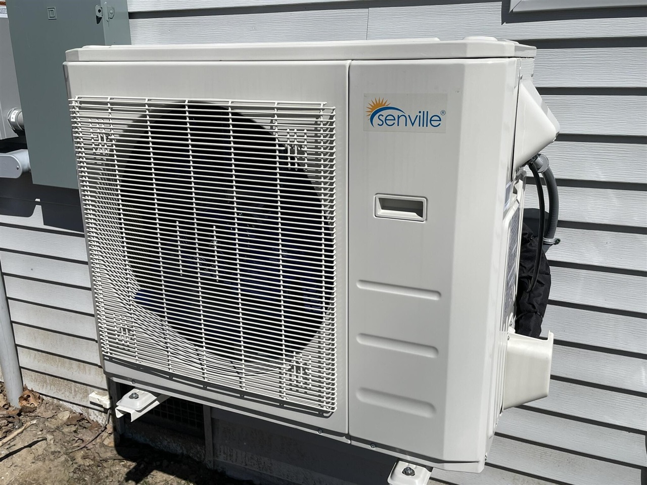 913 Pine Avenue, Alma, MI, 48801-1234