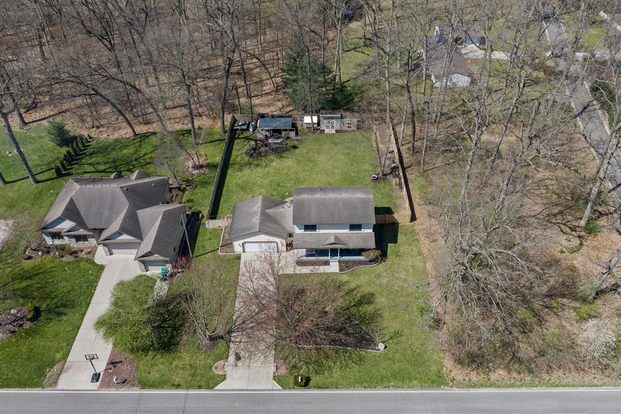 68600 Christiana Lake Road, Edwardsburg, MI, 49112-8727