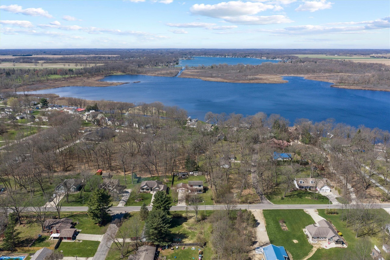 68600 Christiana Lake Road, Edwardsburg, MI, 49112-8727