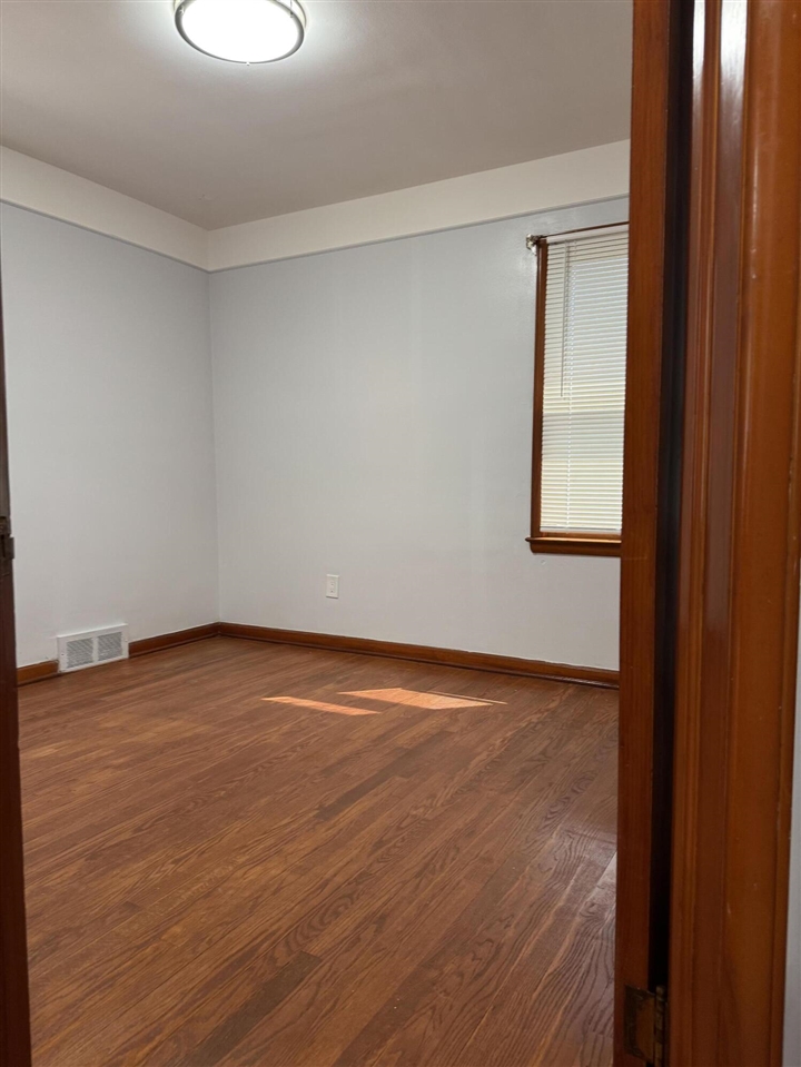 6720 Asbury Park, Detroit, MI, 48228-3747