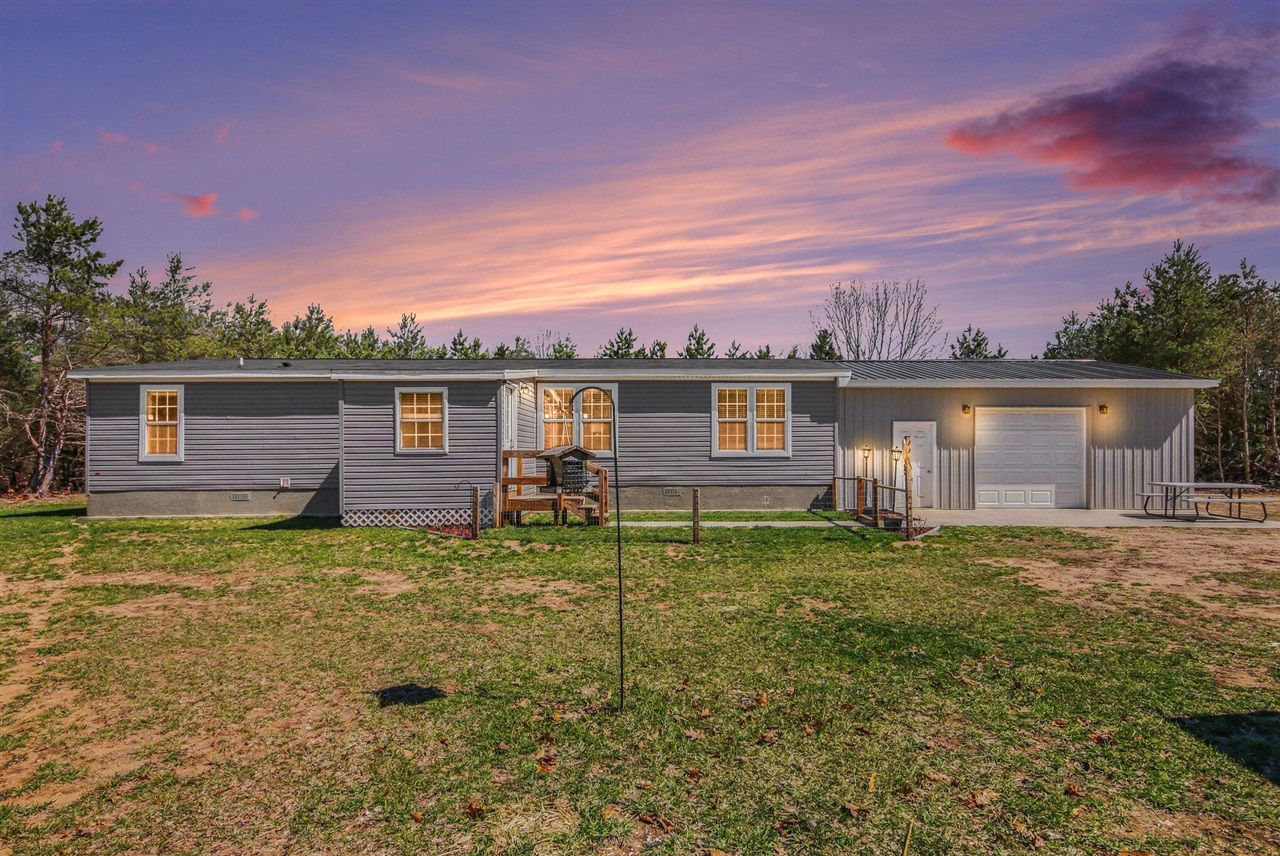 4287 North River Drive, Newaygo, MI, 49337