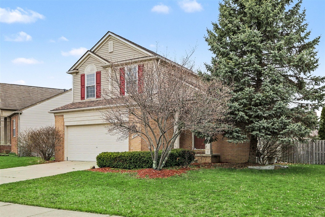 7377 Essex Drive, Ypsilanti, MI, 48197-3176