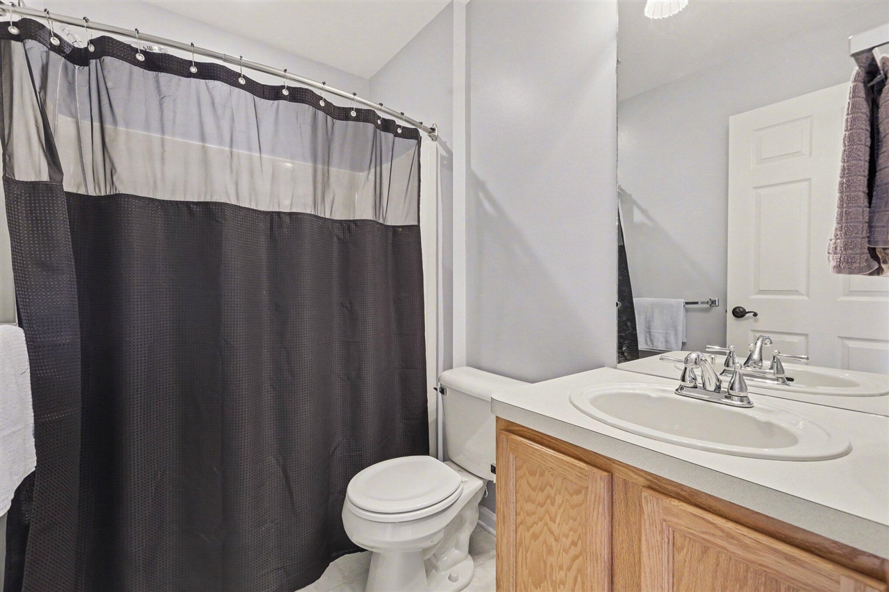 7377 Essex Drive, Ypsilanti, MI, 48197-3176