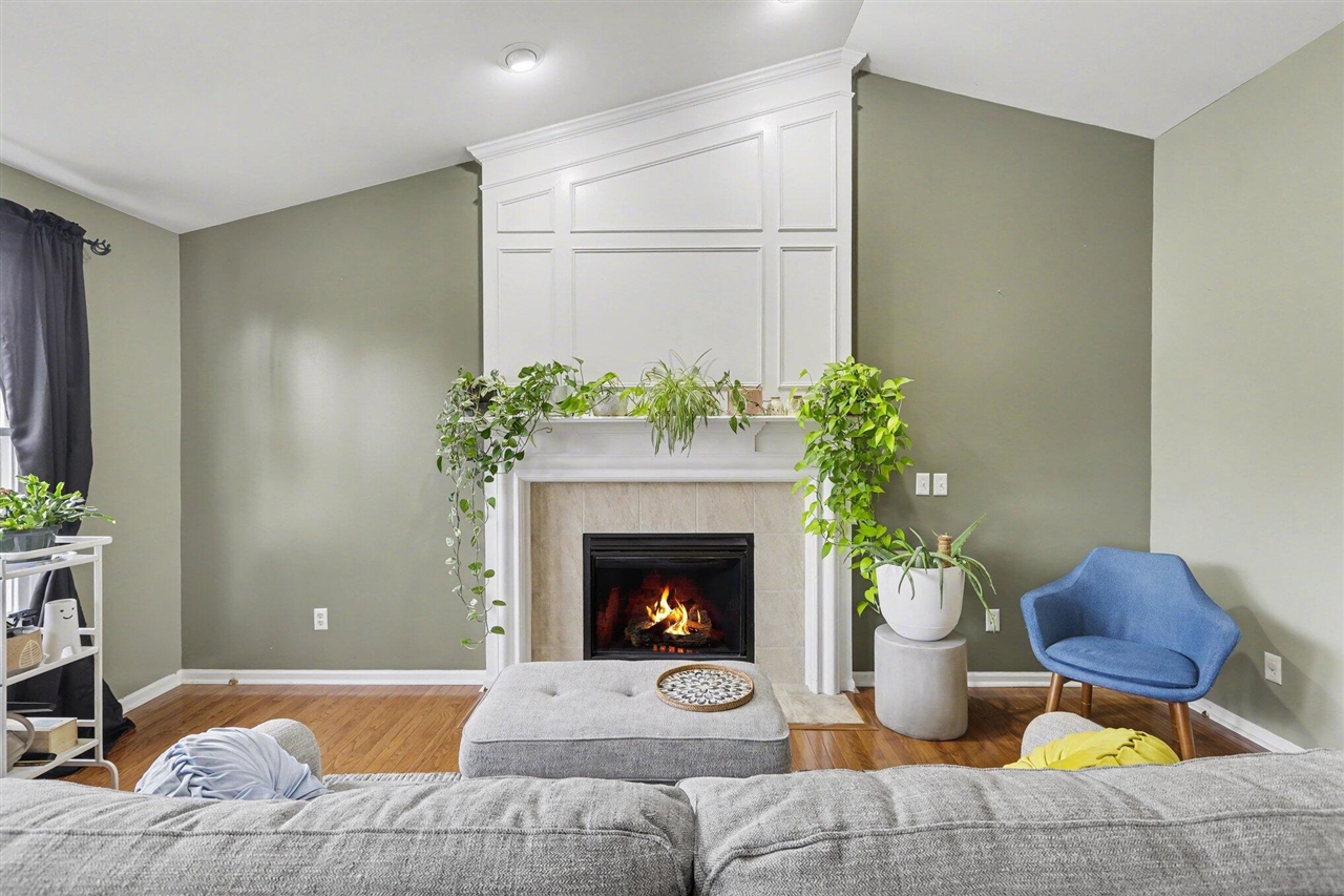 7377 Essex Drive, Ypsilanti, MI, 48197-3176