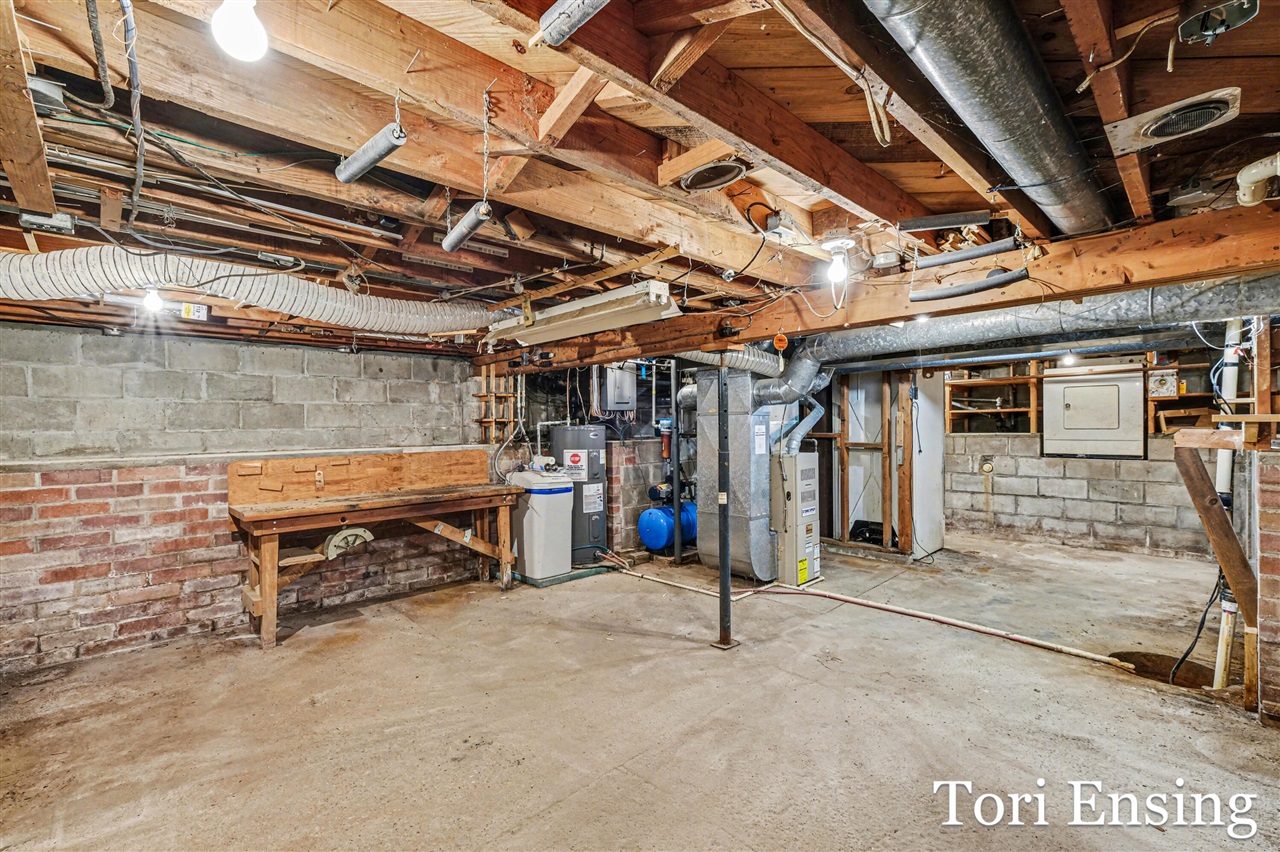 151 S Turk Lake Drive, Greenville, MI, 48838-9540