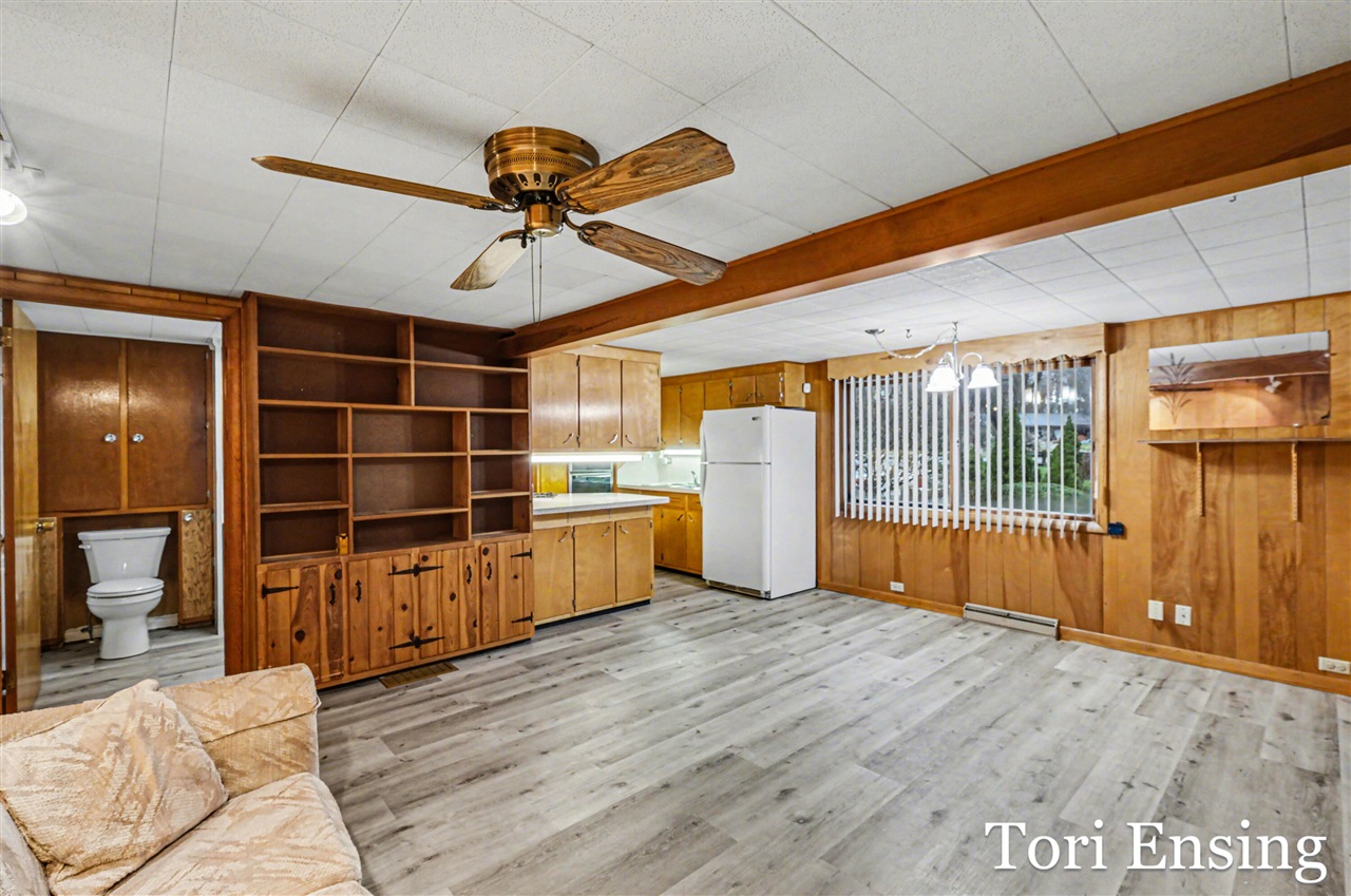 151 S Turk Lake Drive, Greenville, MI, 48838-9540