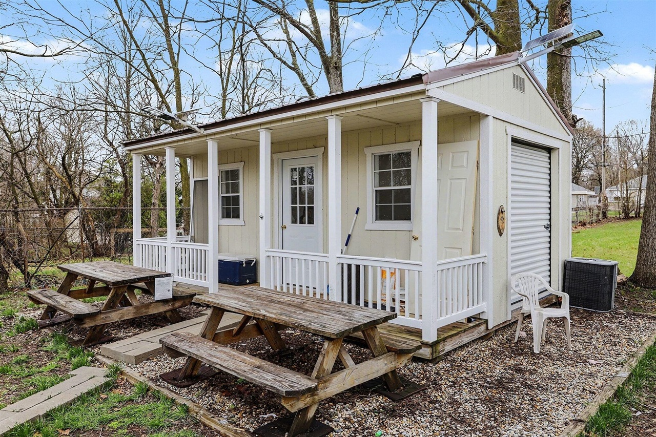 100 W Northside Drive, Battle Creek, MI, 49037-2422