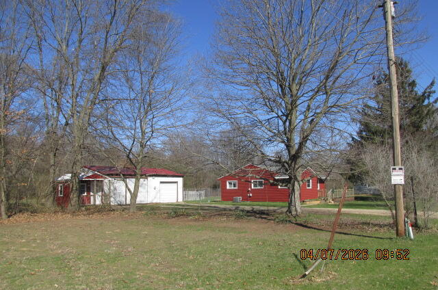 1161 102nd Avenue, Plainwell, MI, 49080-9730