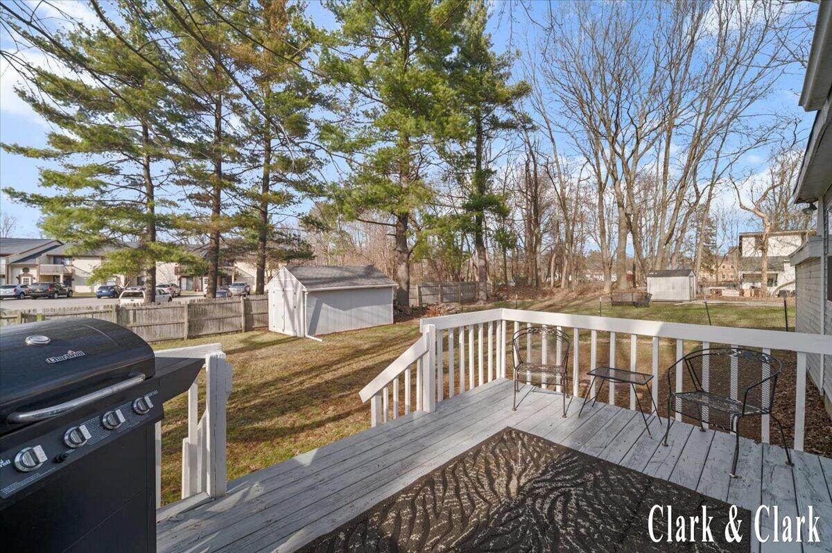 525 W Randall Street, Coopersville, MI, 49404-1368