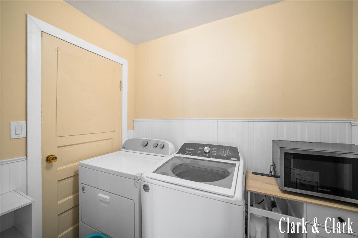 525 W Randall Street, Coopersville, MI, 49404-1368