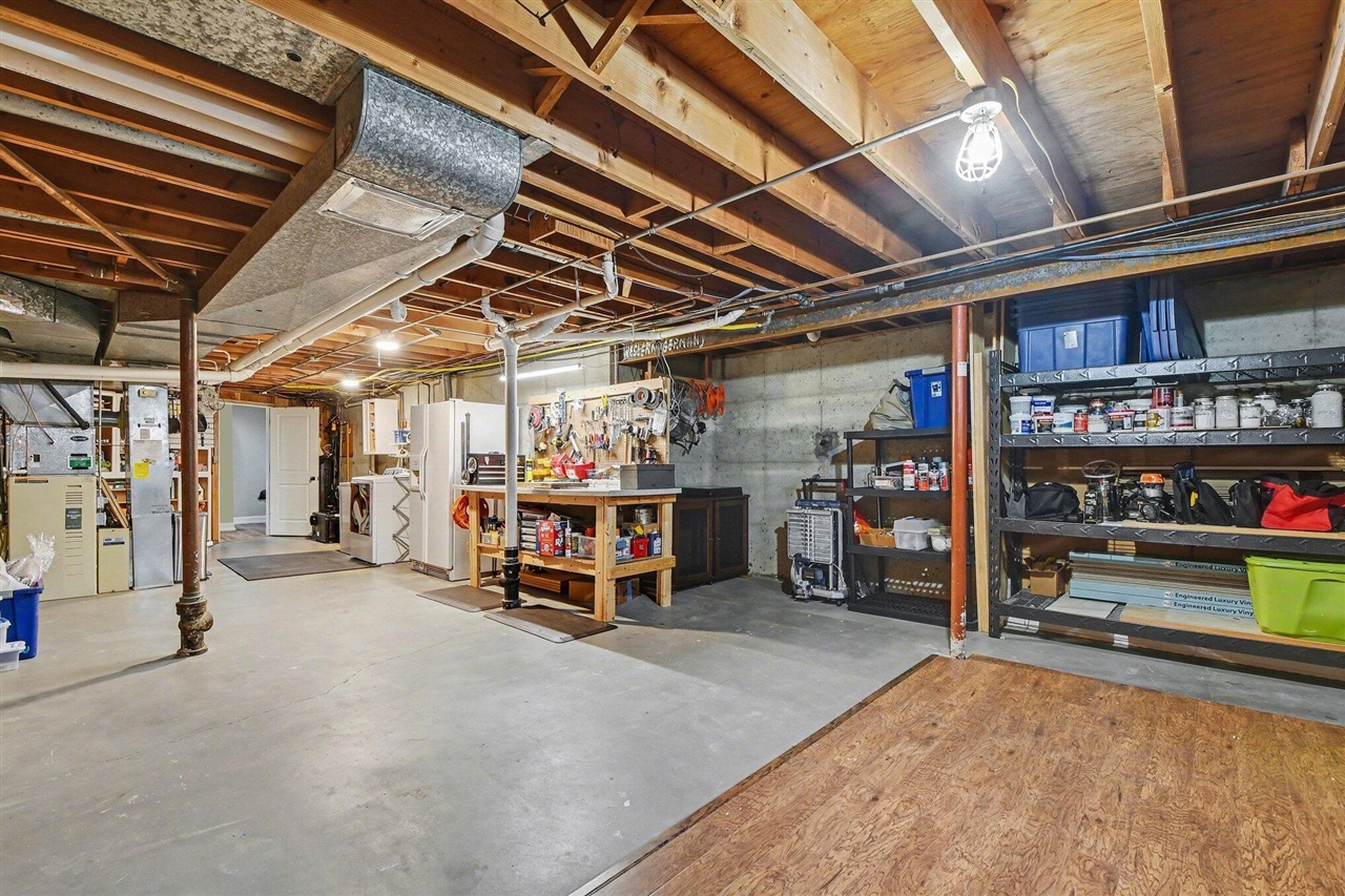 1051 Wren Avenue, Grand Rapids, MI, 49506-3160