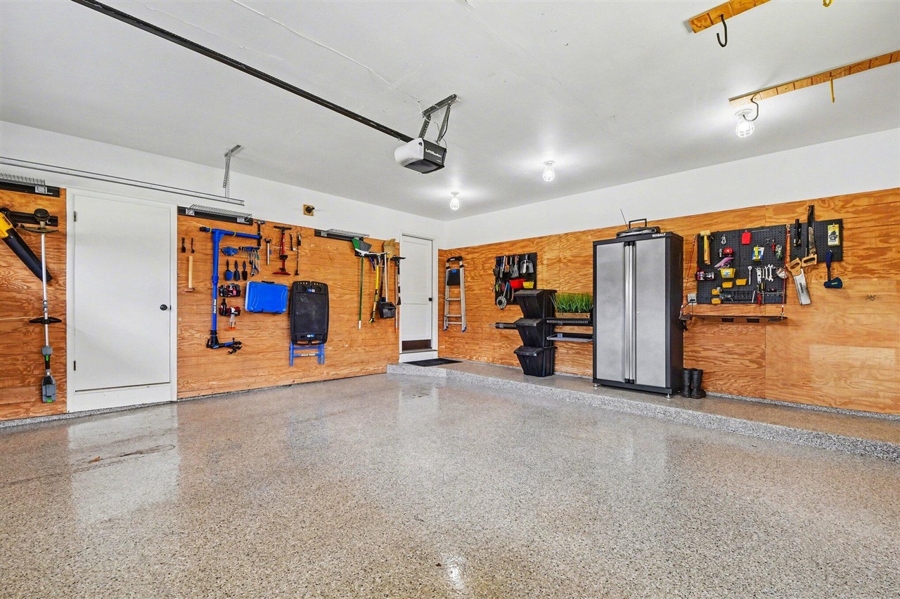 1051 Wren Avenue, Grand Rapids, MI, 49506-3160