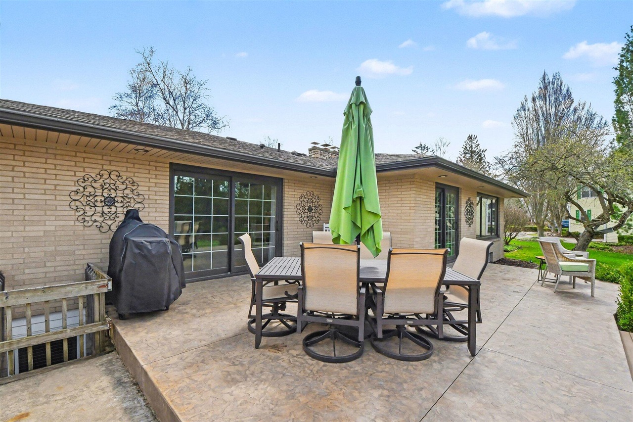 1051 Wren Avenue, Grand Rapids, MI, 49506-3160