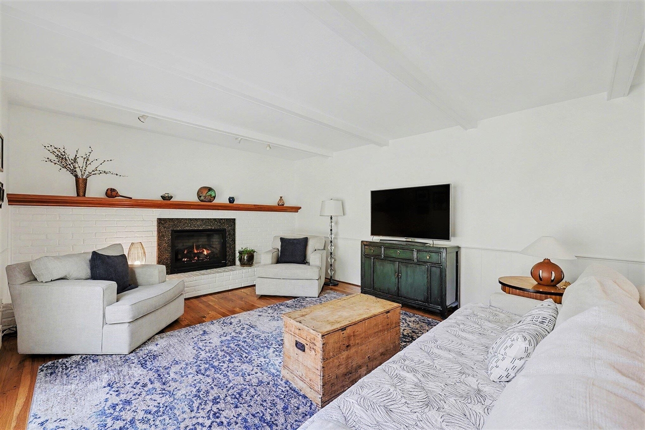 3132 Daleview Drive, Ann Arbor, MI, 48105-9604