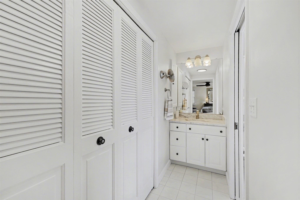 3132 Daleview Drive, Ann Arbor, MI, 48105-9604