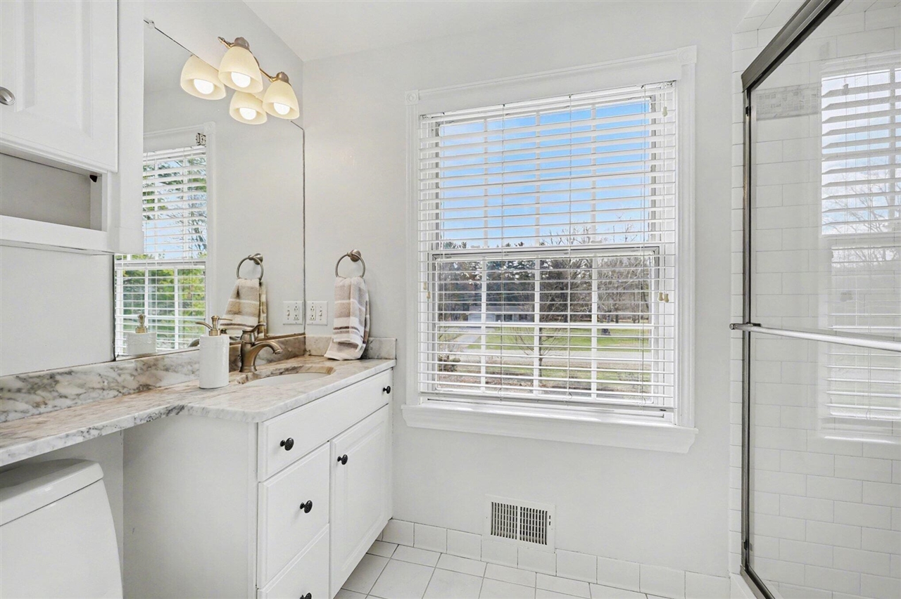 3132 Daleview Drive, Ann Arbor, MI, 48105-9604