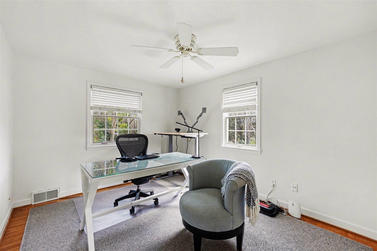 3132 Daleview Drive, Ann Arbor, MI, 48105-9604