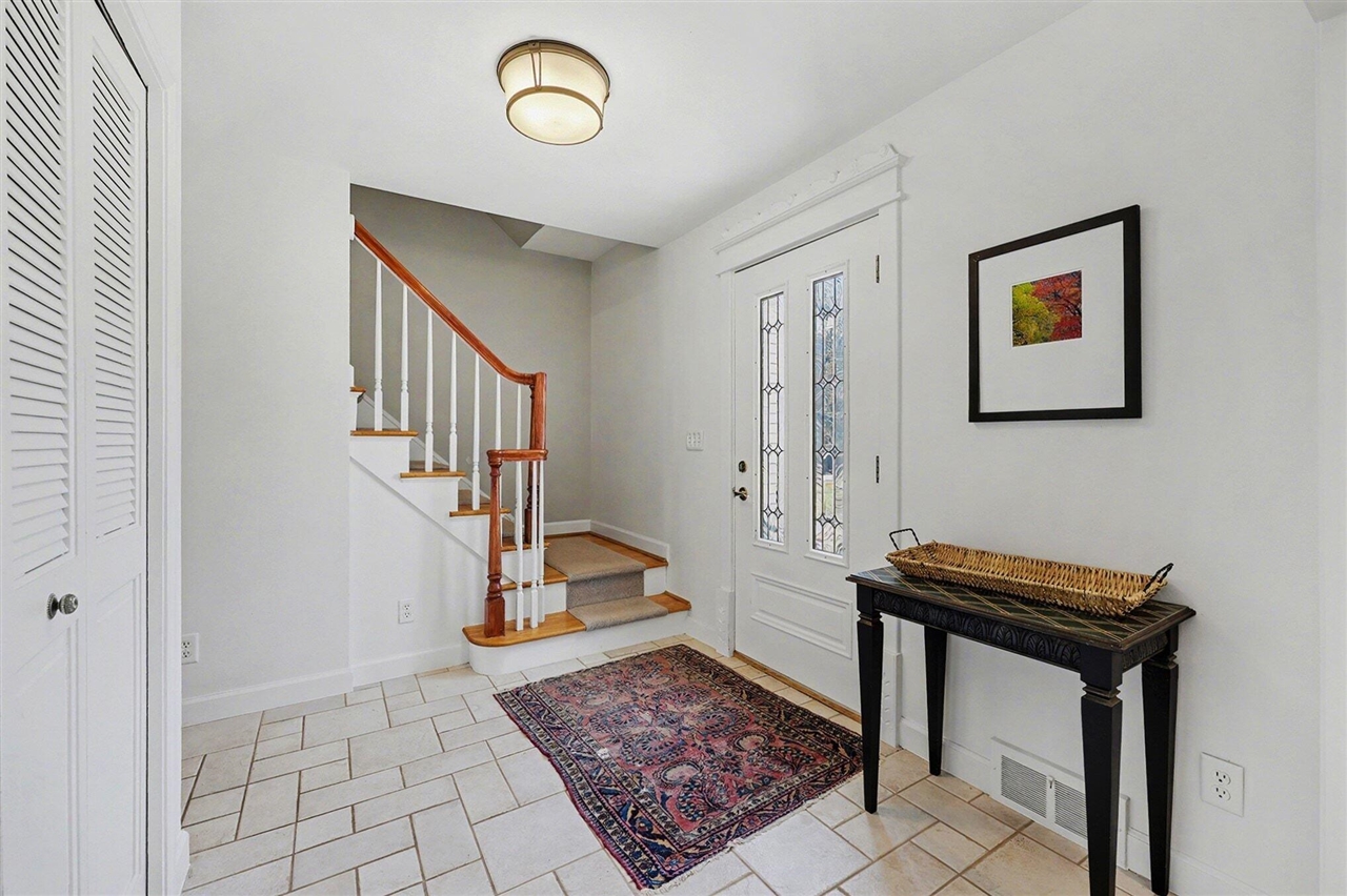 3132 Daleview Drive, Ann Arbor, MI, 48105-9604