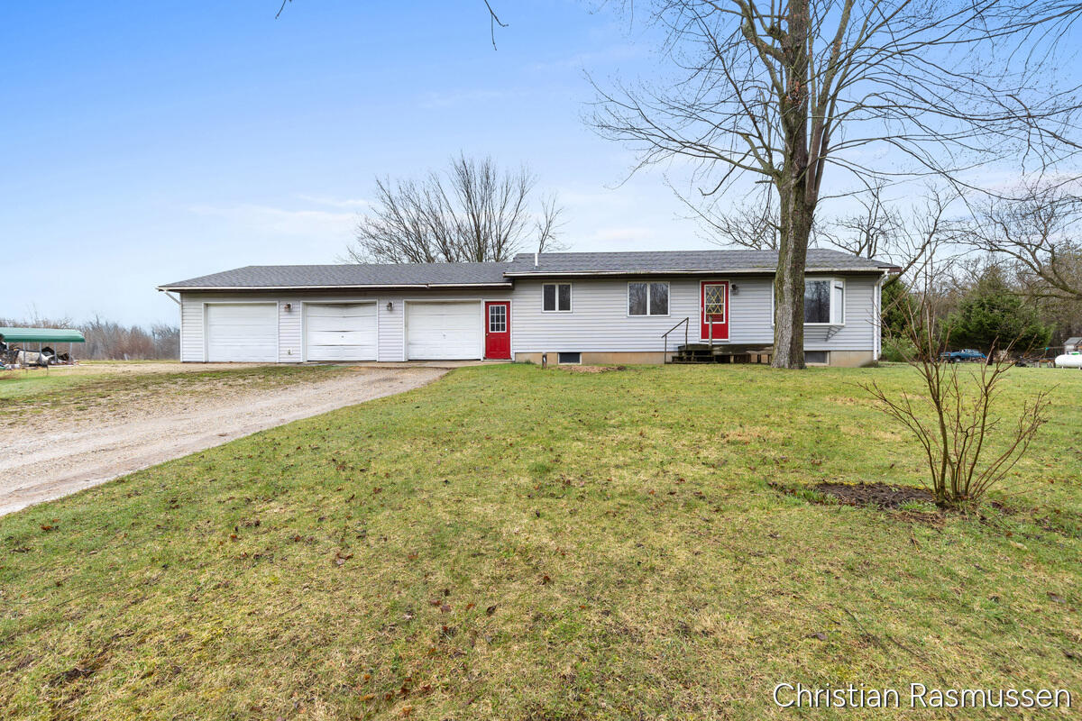675 E Sessions Road, Sheridan, MI, 48884