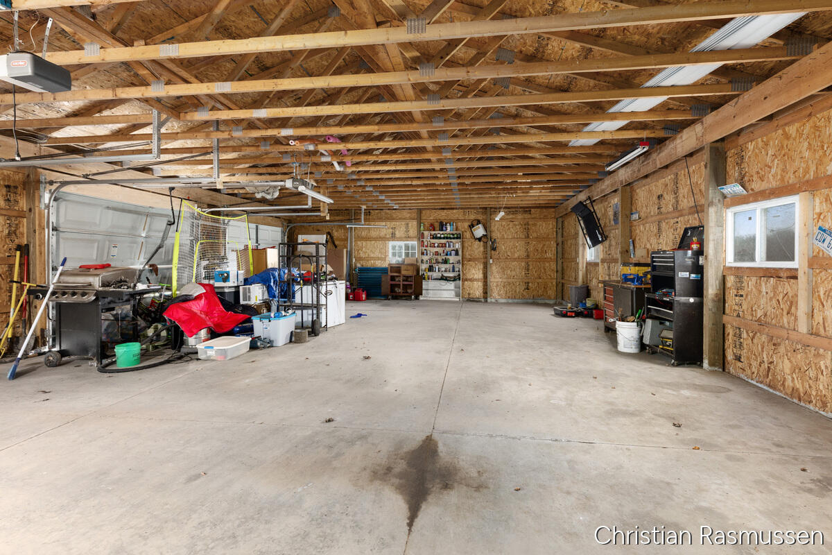 675 E Sessions Road, Sheridan, MI, 48884