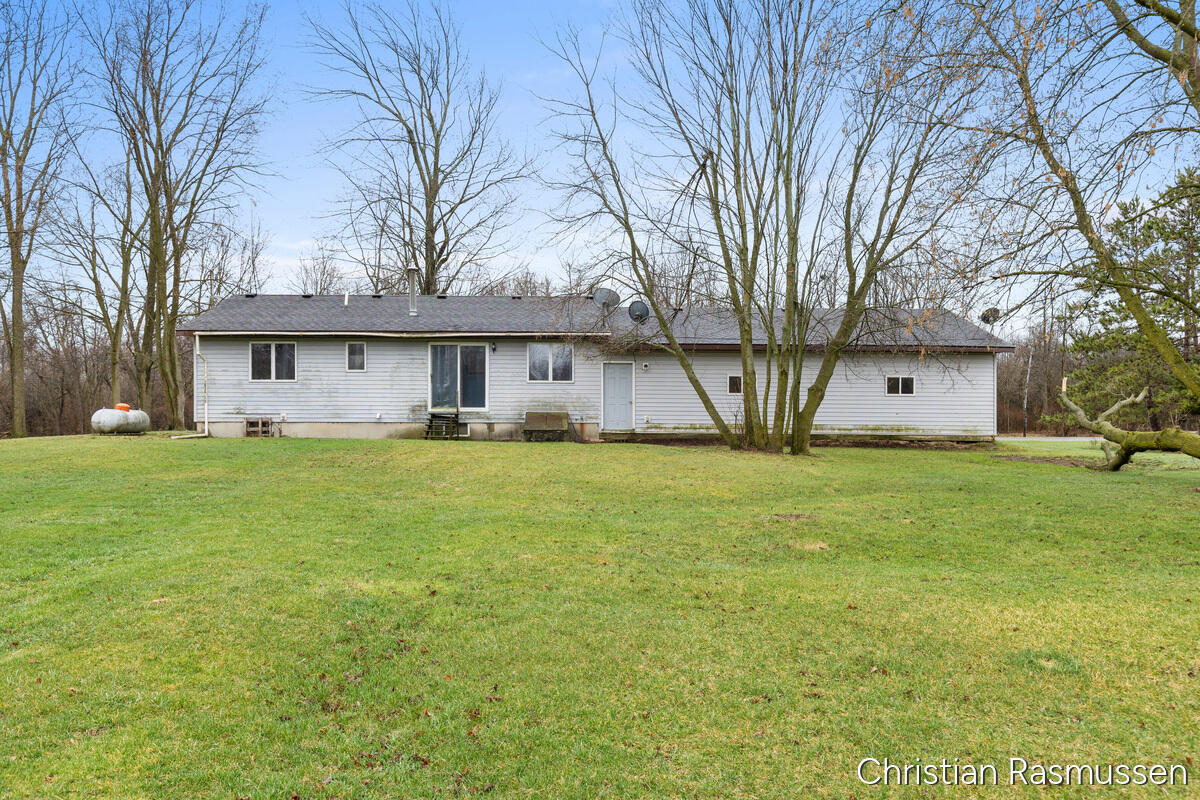 675 E Sessions Road, Sheridan, MI, 48884