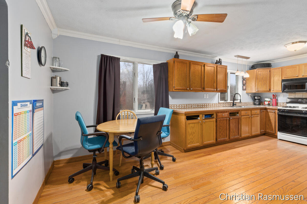 675 E Sessions Road, Sheridan, MI, 48884